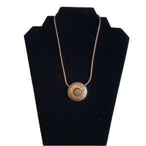 Celebration Necklace Style Dots